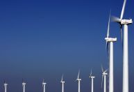 Brasil registra recorde na produção de energia renovável em 2023, diz estudo