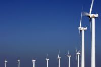 Renováveis evitam gasto de US$ 467 bi com combustíveis fósseis em 2024