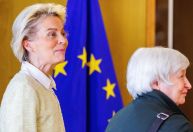 UE pode combinar tarifas sobre petróleo russo com embargo, diz Yellen