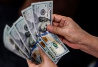 Dólar começa 2023 em alta frente ao real com foco em discurso e novas medidas de Lula