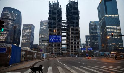 China injeta meio trilhão de dólares para crise imobiliária; mercado considera insuficiente