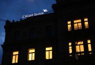 Detentores de títulos ficam preocupados após UBS resgatar Credit Suisse
