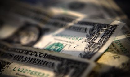 BCs cortam linha de financiamento em dólar, indicando fim de temores bancários