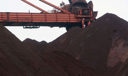 Minério de ferro sobe na China com perspectivas de estímulos monetários no país