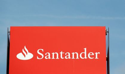Santander Brasil registra lucro 75% maior no 4º tri
