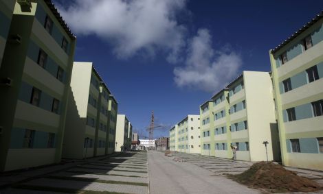 Construção de habitações populares do programa "Minha Casa Minha Vida" em Olinda (PE)