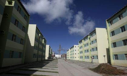 Construção de habitações populares do programa "Minha Casa Minha Vida" em Olinda (PE)
