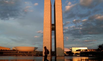 Governo tenta apoio de evangélicos para pauta econômica