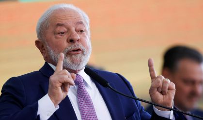 “Tem ministros que não são trocáveis”, diz Lula sobre permanência de Nísia Trindade na Saúde