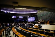 PEC da Anistia prevê fim da obrigatoriedade de cota para candidaturas femininas