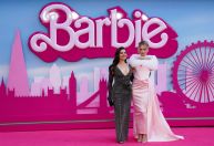 “Barbie” bate recordes no fim de semana nos EUA, mas “Oppenheimer” fica logo atrás