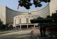 Economia da China mostra sinais de melhora, mas setor imobiliário ainda preocupa