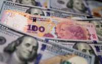 Peso argentino salta 10% após vitória de partido de Milei em eleições