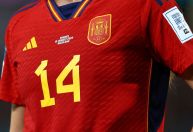 Nike e Adidas esperam aumento multimilionário de vendas após a final da Copa do Mundo Feminina