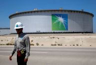 Corte na produção da Saudi Aramco se deve a foco em transição energética, afirma Arábia Saudita