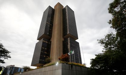 Copom prevê novas reduções de 0,5 ponto percentual na taxa de juros nas próximas reuniões, diz ata