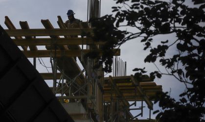 Materiais e equipamentos sustentam inflação da construção em junho, diz FGV