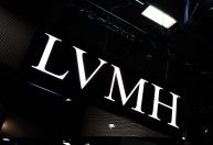 LVMH tem receita de 23,93 bi de euros no 4º tri e supera previsão