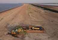 Seca histórica na região Amazônica interrompe navegação de barcaças de grãos