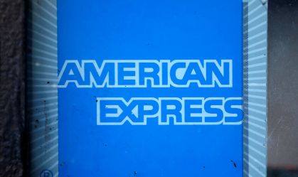 American Express supera previsões de lucro e receita no 4º trimestre