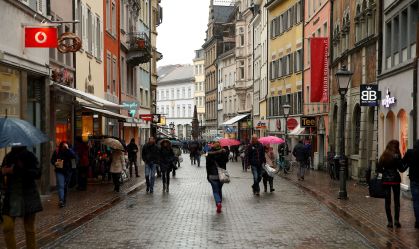 Taxa de desemprego da zona do euro recua a 6,3% em novembro