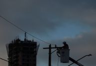 Enel diz que energia voltou para 99,99% dos clientes quase uma semana após apagão em SP