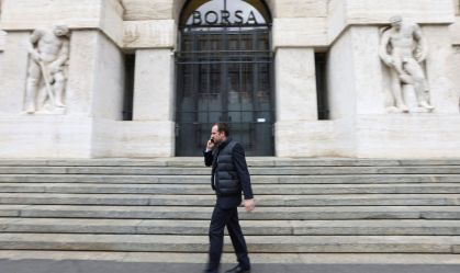 Bolsas da Europa fecham mistas, de olho em tarifaço e cenário regional