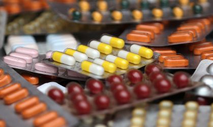 Nanoplásticos podem prejudicar o efeito dos antibióticos, aponta estudo