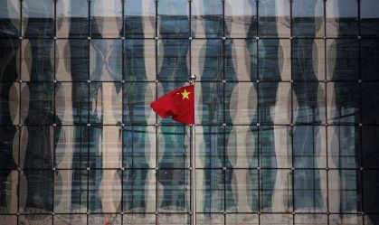Tarifas devem reduzir o crescimento do PIB chinês em 0,7, diz Goldman Sachs