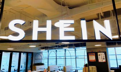 Após Shein prometer combater trabalho excessivo, relatório cita semanas de 75 horas na empresa