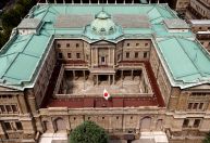 Japão revisa PIB para baixo e queda anualizada vai a 2,9% no trimestre até março