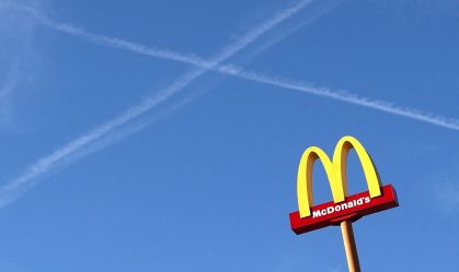 Franquias do McDonald's entram em disputa entre si devido à guerra em Israel