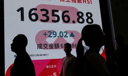Ações chinesas listadas em Hong Kong fecham em queda com temores tarifários