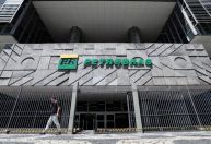 Retenção de dividendos “é pura ingerência politica”, diz analista sobre Petrobras