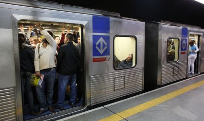 Após morte de passageiro, Metrô de SP coloca seguranças nas plataformas
