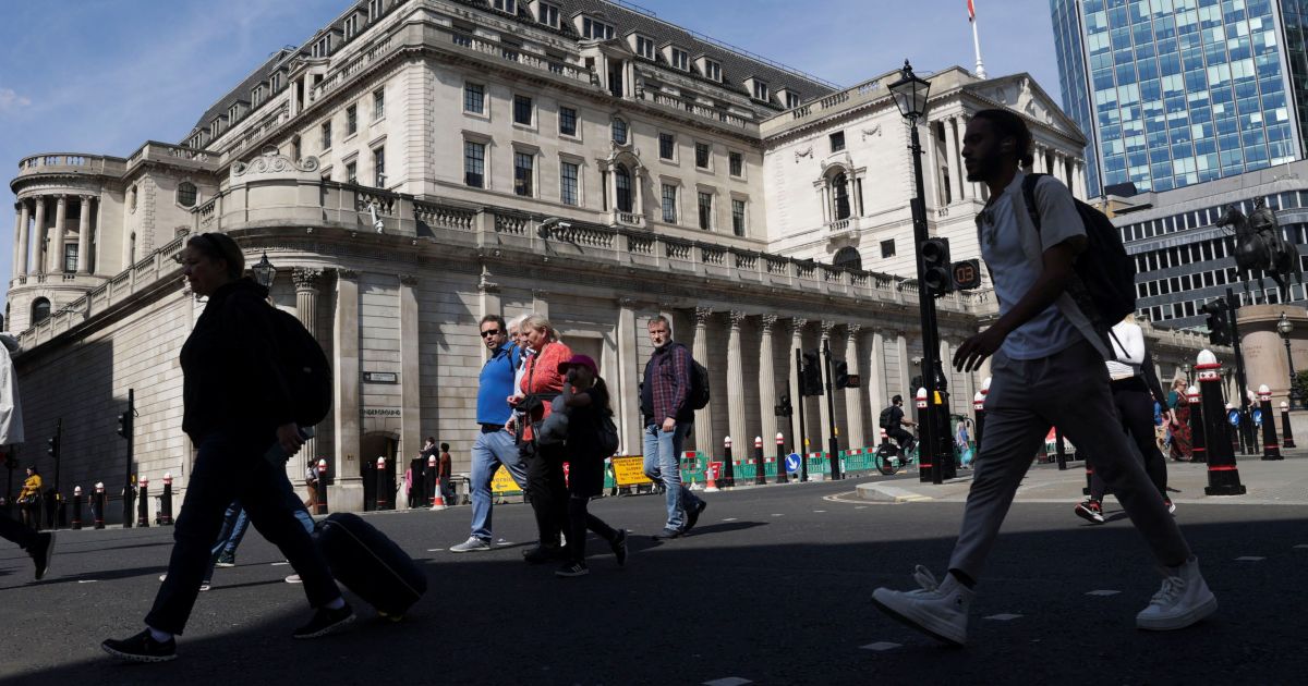 BoE alerta para maior risco à estabilidade financeira com alavancagem em IA