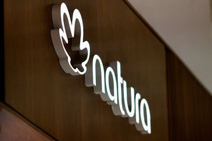 Logo da Natura em loja em shopping de Brasília
