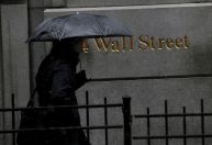 Ações em Wall Street renovam queda após novos dados do mercado de trabalho nos EUA