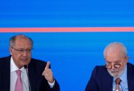 Com Lula internado, Alckmin antecipa retorno a Brasília
