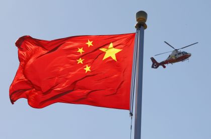 Bandeira da China na Praça da Paz Celestial, em Pequim