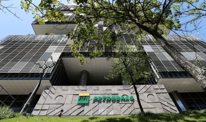 Ex-presidente da Petrobras de Lula e Dilma tenta aproximar estatal de grupo baiano