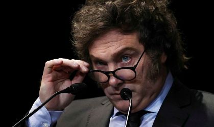Governo Milei abre processo contra planos de saúde por suposto cartel após disparada de preços