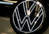 Quase 100 mil trabalhadores da Volkswagen aderiram às paralisações na Alemanha, diz sindicato
