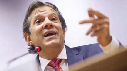 Haddad critica gestão Bolsonaro: 'Deixaram as contas públicas bagunçadas' e Lula já está corrigindo