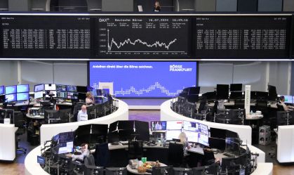 Bolsas na Europa têm alta moderada com ações de tecnologia