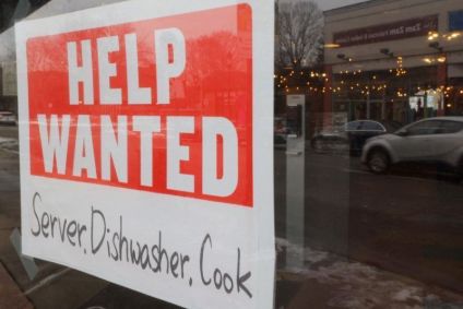 Anúncio de vaga de trabalho em restaurante de Medford, EUA