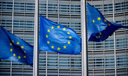 UE diz que busca fechar acordo com EUA em julho em meio a alertas de Trump