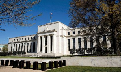 Inflação nos EUA ainda está “desconfortavelmente” acima da meta, diz diretora do FED