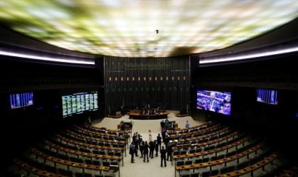 Aumento no número de deputados criaria “nova distorção", aponta análise