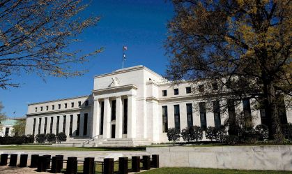 Fed: atividade é sólida, mas incerteza persiste e inflação segue elevada